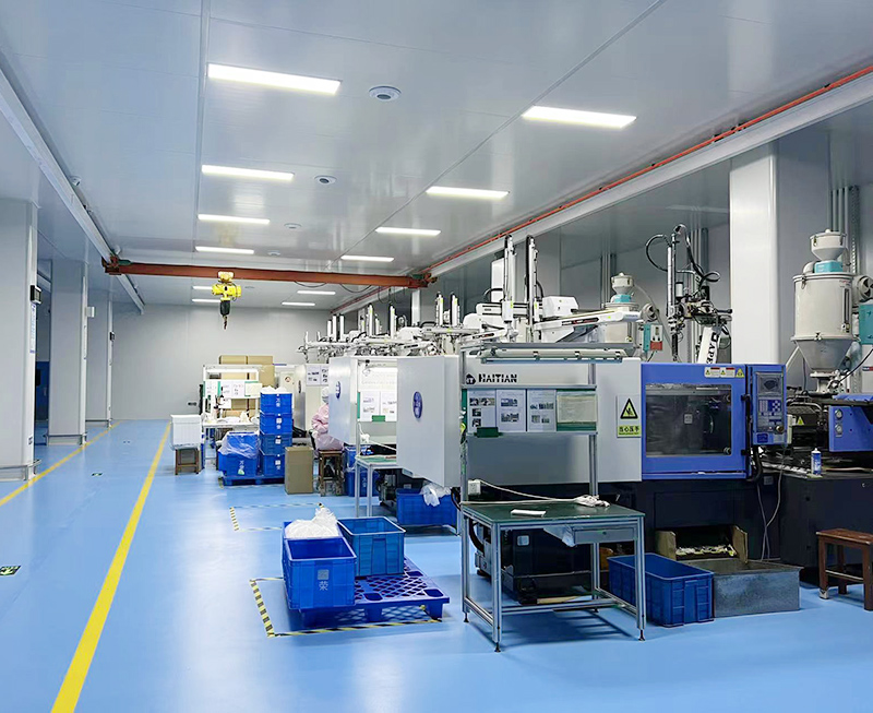 GMP廠(chǎng)房潔凈工程通過(guò)科學(xué)的設(shè)計(jì)和嚴(yán)格的管理可以降低產(chǎn)品污染的風(fēng)險(xiǎn)提高產(chǎn)品的質(zhì)量和安全性